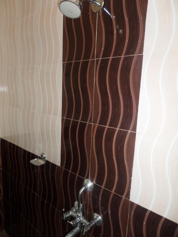 Hotel Riya-Raj Lodging Titwala Szoba fotó
